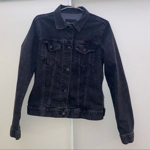 UNIQLO Stretchy Denim Jacket